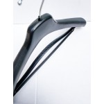 Suit Hanger(Plastic-black/bar)-RA44-per70 